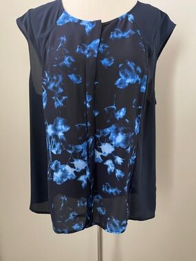 Vince Camuto Center Smock Navy Shell with Electric Blue Floral Panel- Size XL